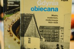 GDYNIA-_Z_DALEKA_I_BLISKA_GDANSK_DEBATA_FOT_KONRAD_KEDZIOR-29-z-1